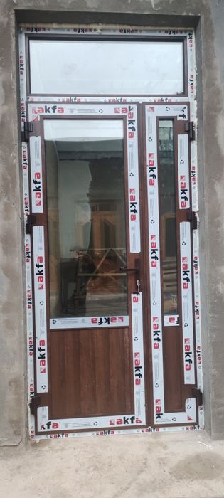 Akfa eshik romlar ishlab chiqarib ustanovka qilamiz