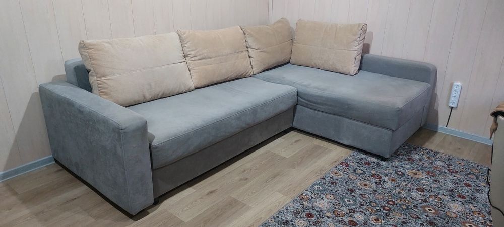 Диван угловой серый