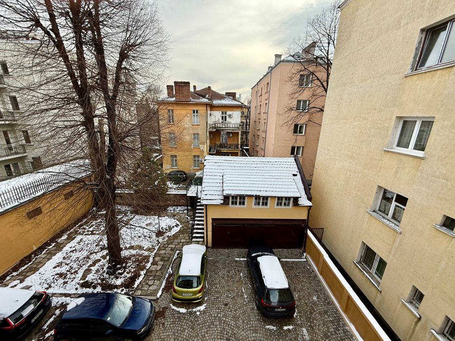 Дава се под наем Многостаен апартамент в София, Докторски паметник - 226 кв.м за 2792.76 € - Снимка #9