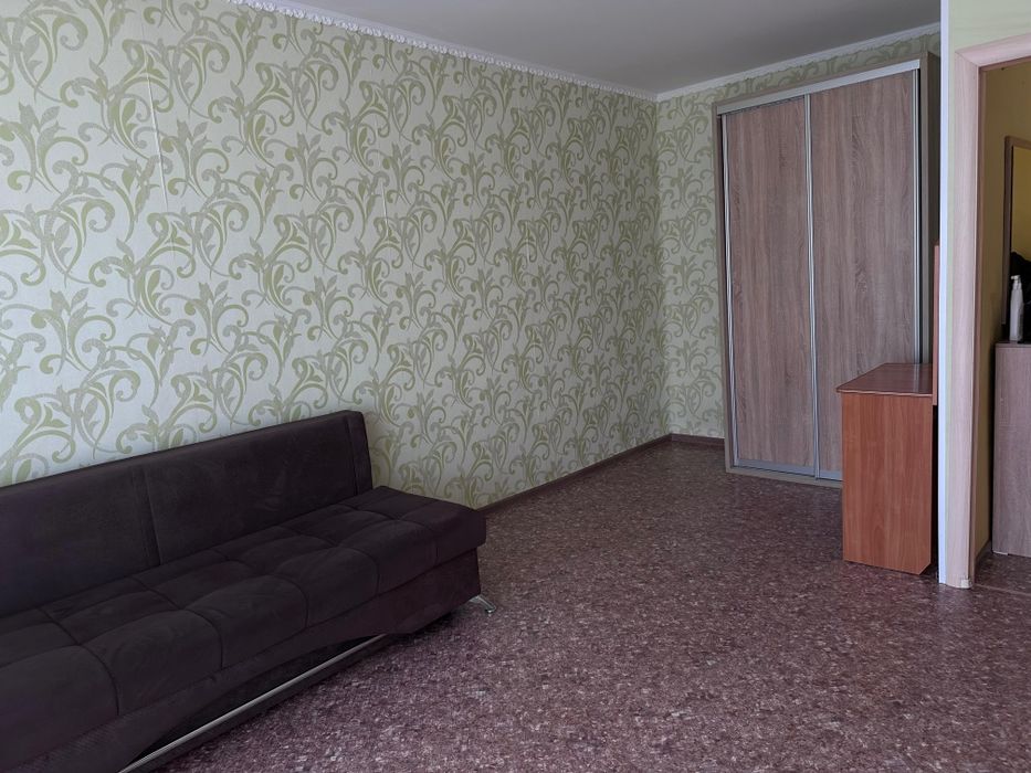 Царева 23, улучшенная однушка