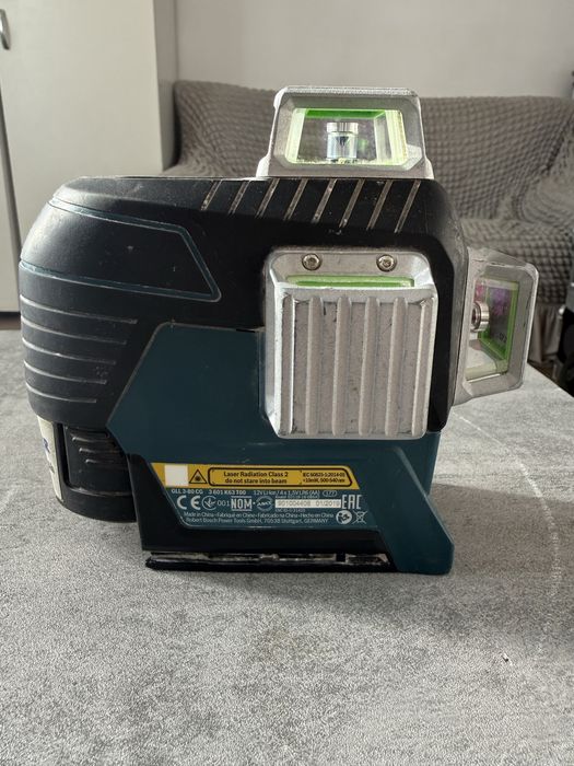 Nivela laser bosch 3-80 CG pret fix