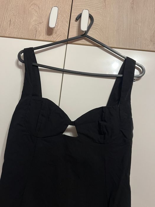 Секси черна рокля Bershka