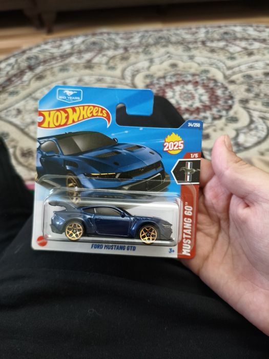 Хот вилс мустанг