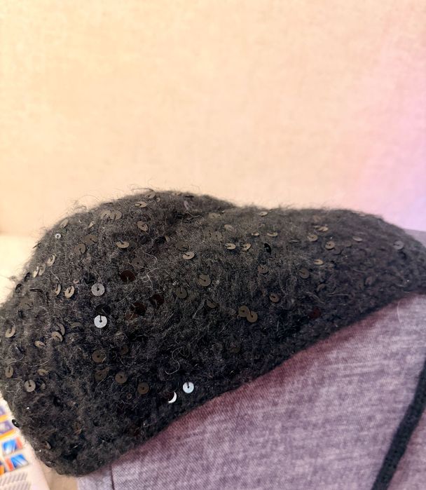 Шапка чепчик с пайетками