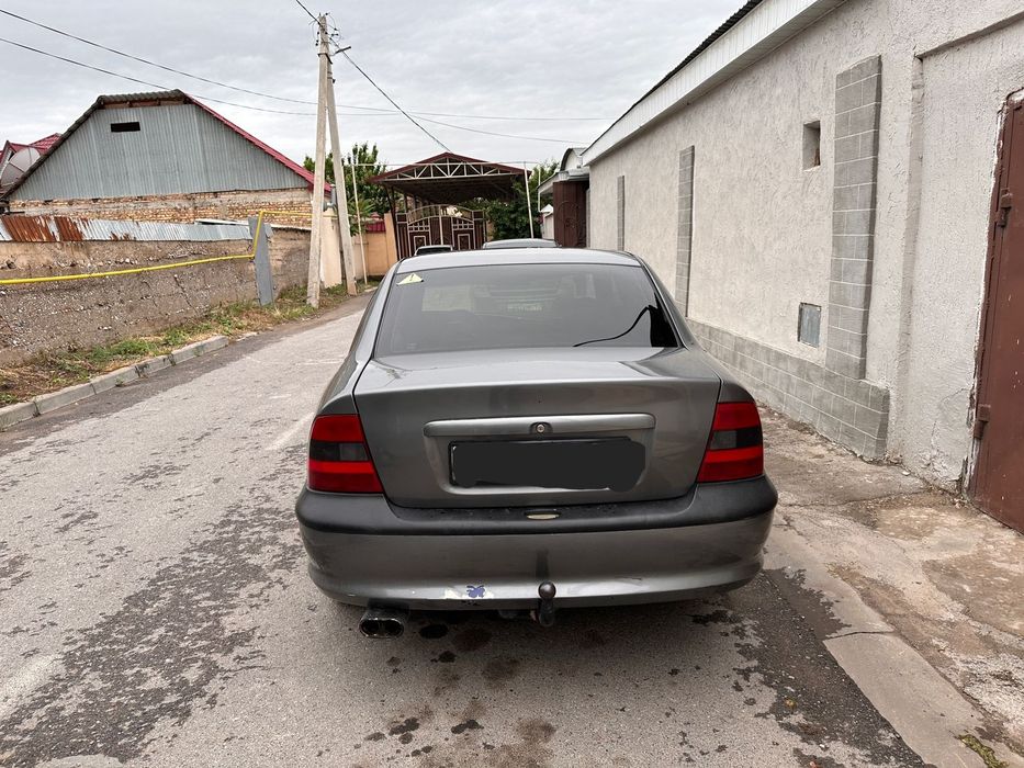 Опель вектра б 1995