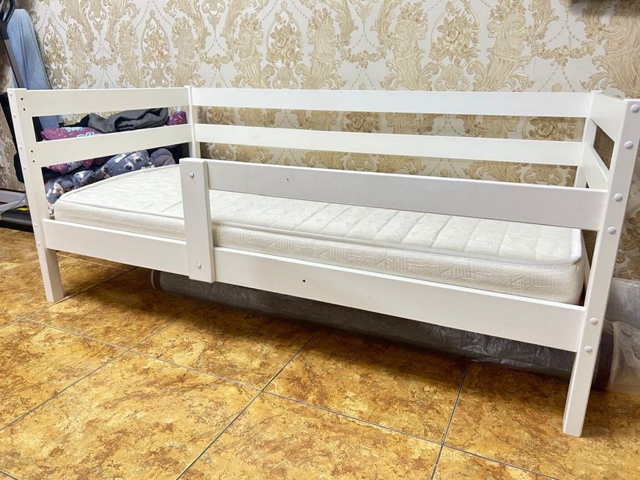 Продам кровать детскую в идеальном состоянии