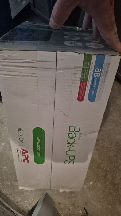 UPS APC BX1200MI-GR
APC BX1200MI-GR Back-UPS 1200VA,230V,AVR,4 Schuko