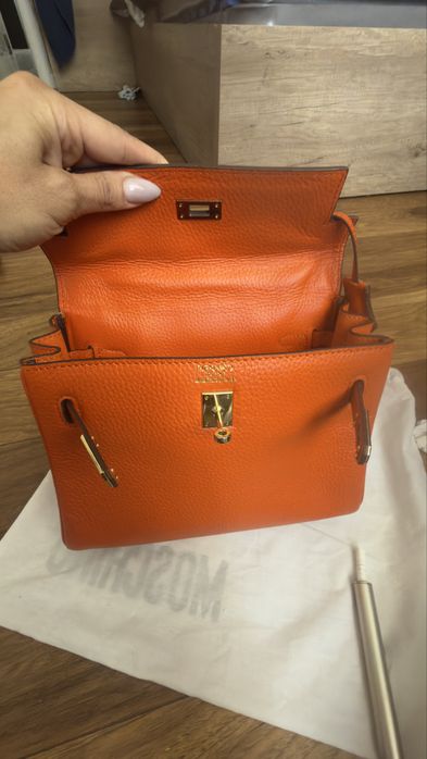 Даска чанта Hermes, и мини раница Gucci