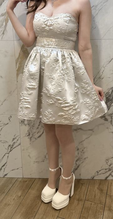 Официална рокля!