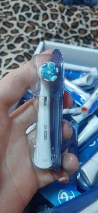 Periuta capete rezerva electrica oral B IO NOI originale