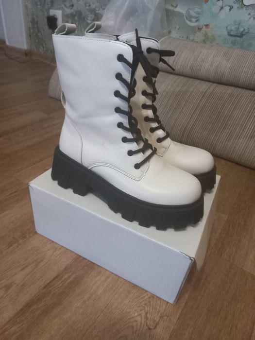 Ботинки осень-весна на 39 размер