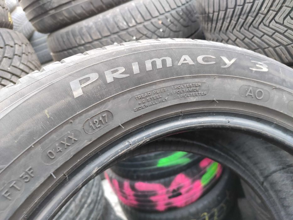 2бр Летни гуми 215 55 17 - Michelin