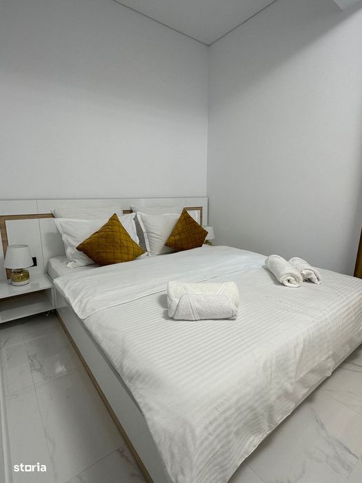2 cam lux | zona cluburilor/opera| comis 0 |250m de plaja | investitie