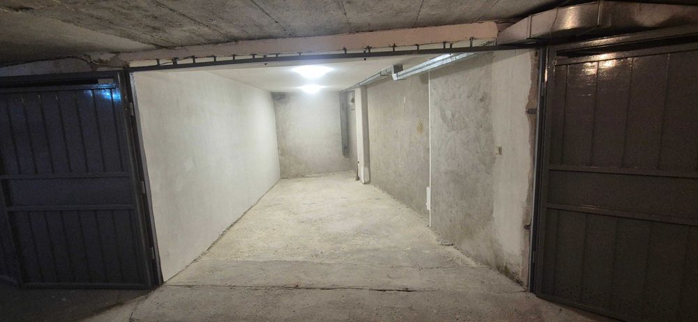 Гараж Център зад Съда