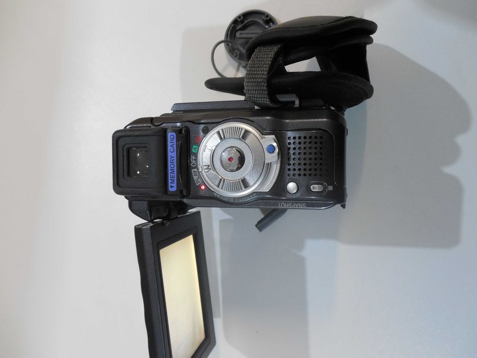 Vand  camera Video miniDV JVC DX300 si camera Canon video 8mm