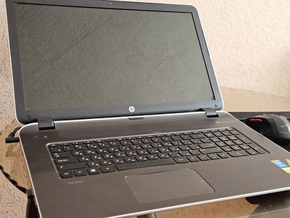 HP Pavilion 17 Intel Core i5 NVIDIA GeForce 840M