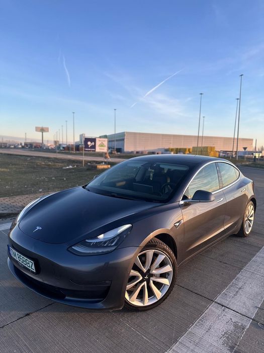 Tesla Model 3 Dual Motor Long Range AWD