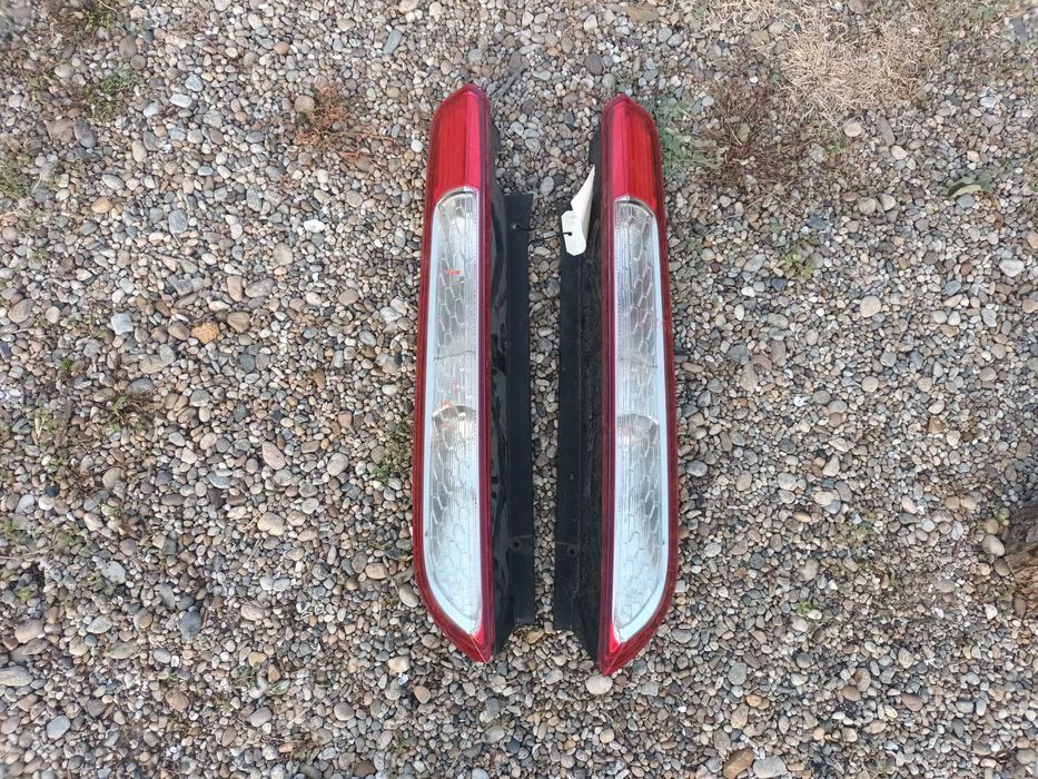 ляв и десен стоп за форд фокус II фейслифт FORD FOCUS II FACELIFT