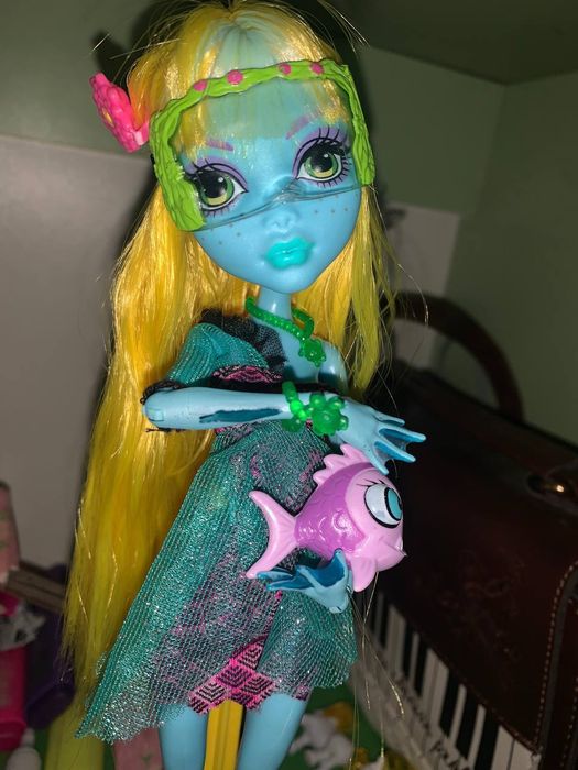 Продам Лагуну 13ж кукла монстер хай