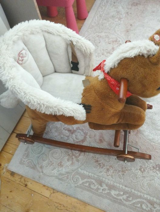 Căluț balansoar și pe roti