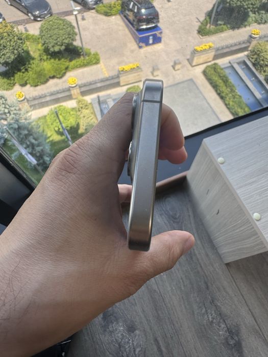 iPhone 15 pro 128gb
