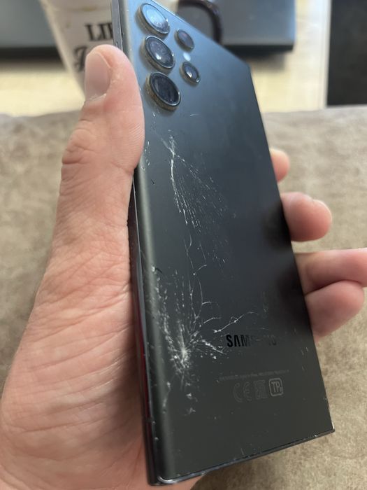 Продам Samsung Galaxy S22ULTRA