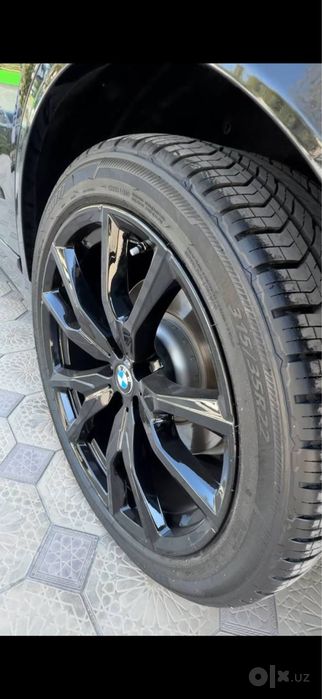 BMW X7 v otlicnom sostoyanie