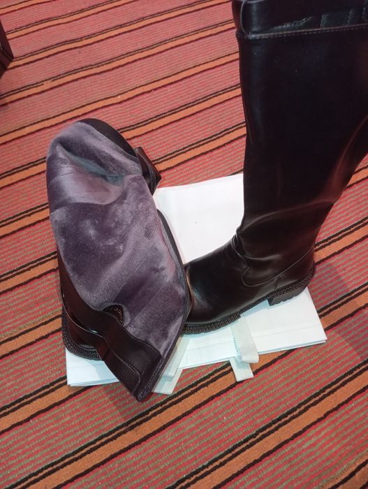 Продам сапожки б/у