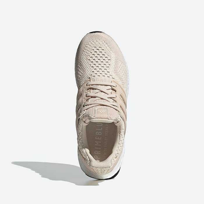 Оригинални дамски обувки ADIDAS ULTRABOOST DNA 5.0  размер 38.5-39.5