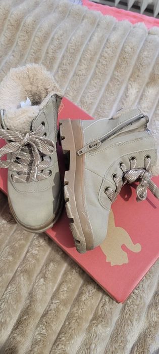 Ghete cu blana copii h&m marimea 24