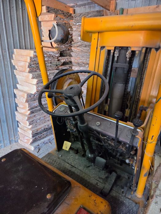 Кара, вилочный погрузчик американский продам