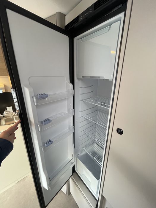 Rulota Lmc Sassino 450D/ 4 pers/ noua/ premium/ 12 ani garantie