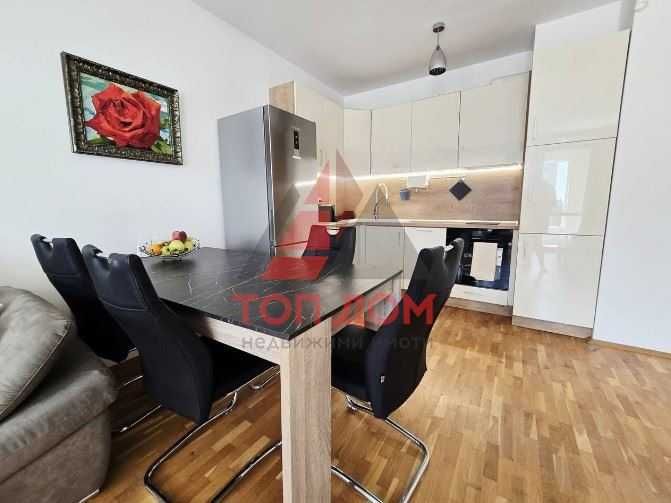 Дава се под наем Двустаен апартамент в к.к. Св.Св. Константин и Елена - 50 кв.м за 800 € - Снимка #1