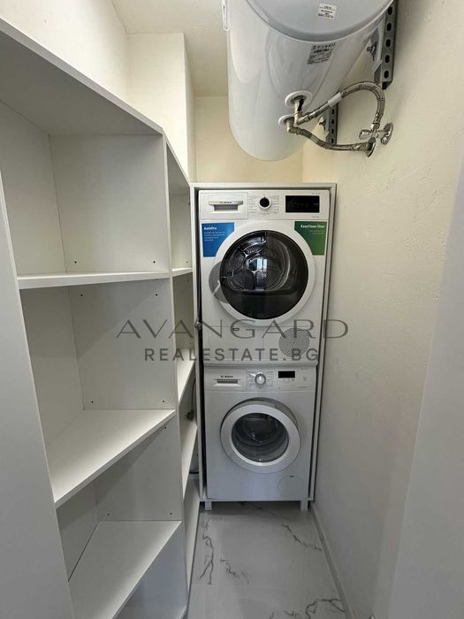 Продава се Тристаен апартамент в Пловдив, Център - 123 кв.м за 2114 €/кв.м - Снимка #16