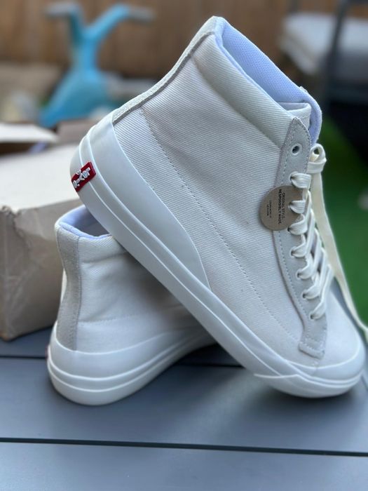 Adidas gheata sport Levi's