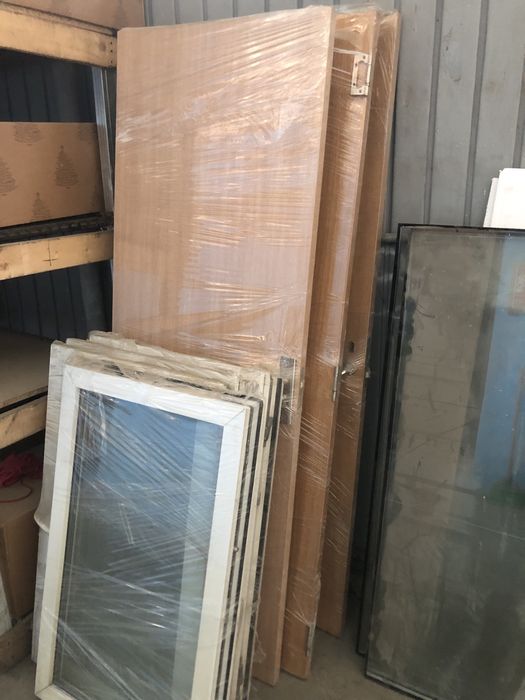 uși/geamuri de termopan