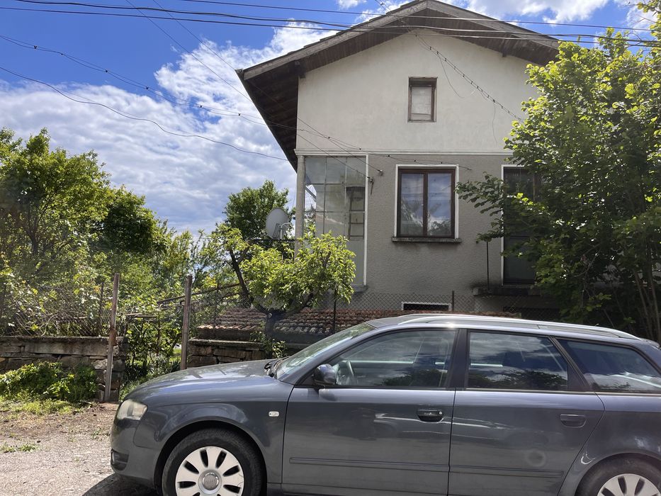 Продава се Къща в София, Свобода - 132 кв.м за 330 €/кв.м - Снимка #1