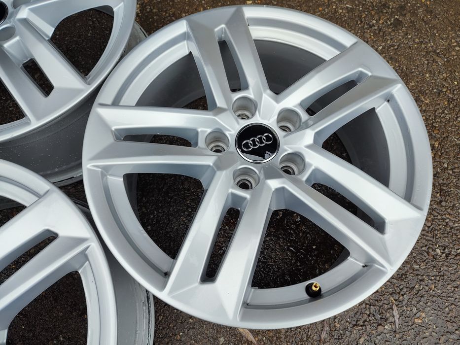 17" оригинални алуминиеви джанти за Audi A4...