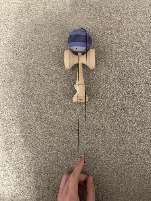 Kendama Sweets Lab V38 Gamestation Turbo – AntiSkid 2.0 (originală)