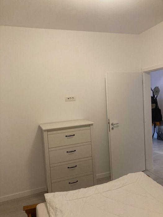 Inchiriez apartament