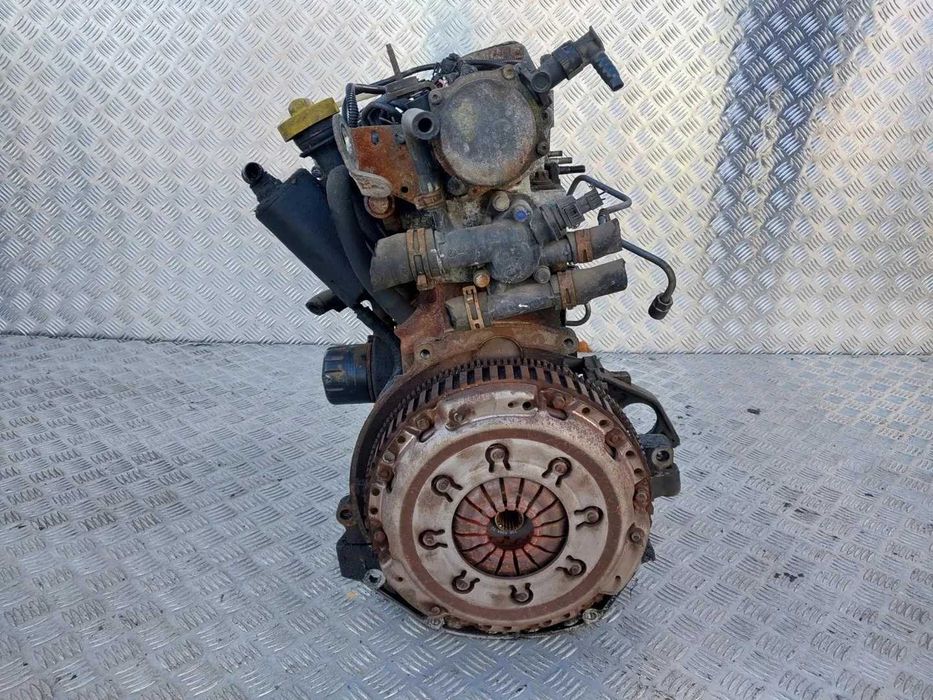 Motor cu sistem injectie Nissan Primastar 1.9 dCi cod F9Q 760
