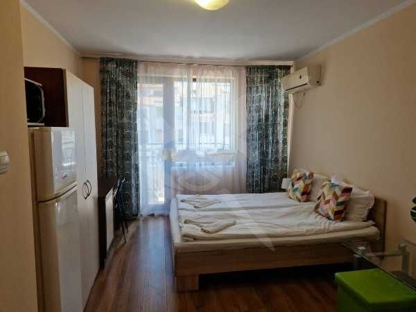 Студио - кв. Лазур