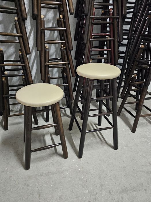 Чисто Нови Бар табуретки от Бук налични 200 бр.
Чисто Нови Бар табурет