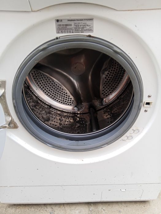 Продам стиральную машинку LG