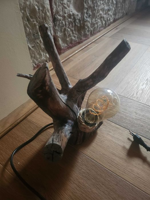 Продавам уникална лампа