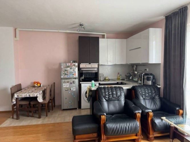 Дава се под наем Тристаен апартамент в София, Мусагеница - 80 кв.м за 648.21 € - Снимка #2