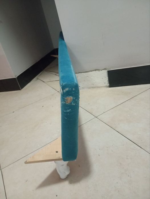 Б/у кровать, тумбы