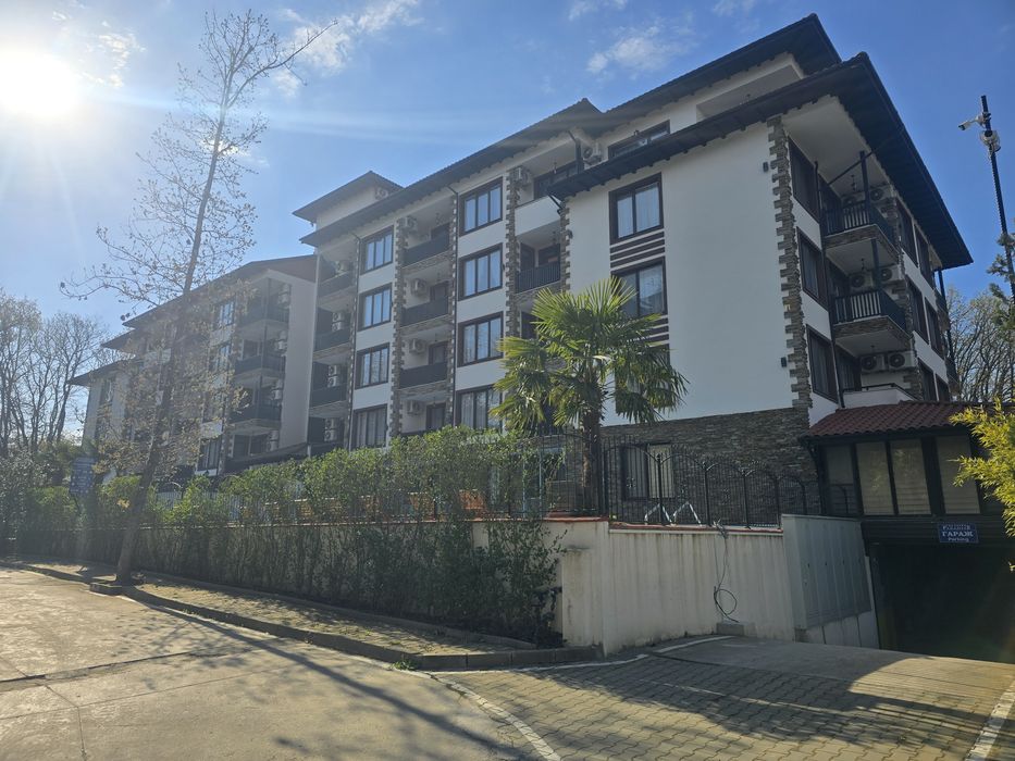 Приморско Тристаен апартамент Green Paradise 180 метра