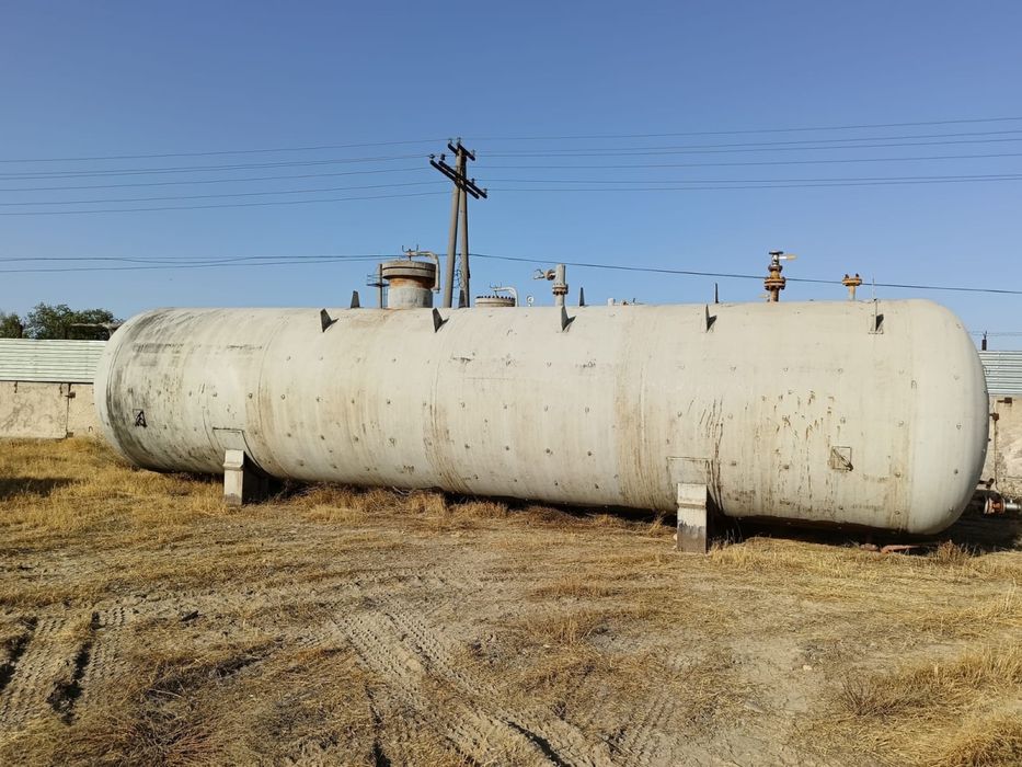 Цистерны емкости бочки