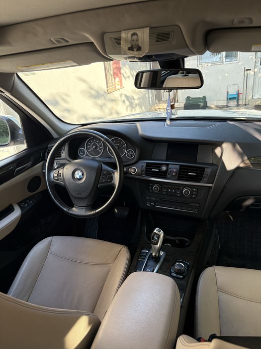 Bmw x3 an 2012 benzina